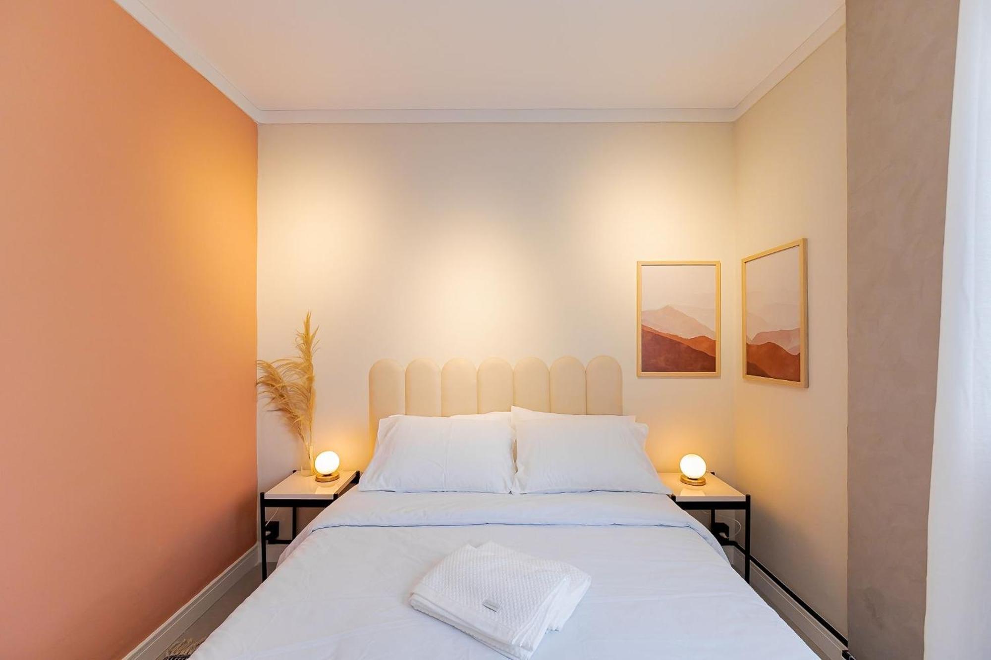 Ed. Viana Do Castelo | Largo Da Ordem E Shopping Mueller | Gonzaga Apartment