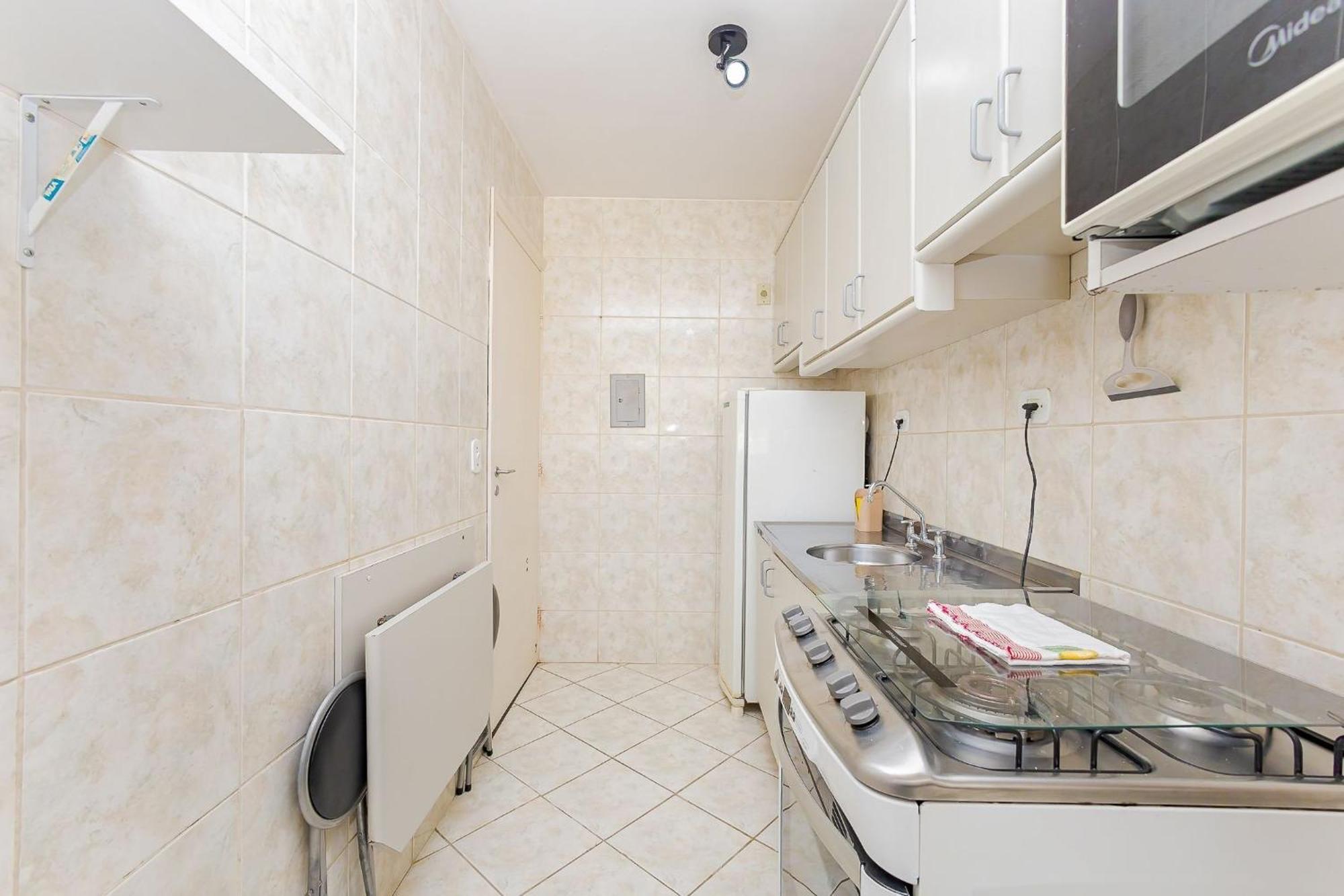 Ed. Viana Do Castelo | Largo Da Ordem E Shopping Mueller | Gonzaga Apartment *